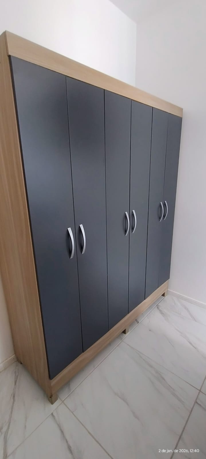 Guarda-roupa montado